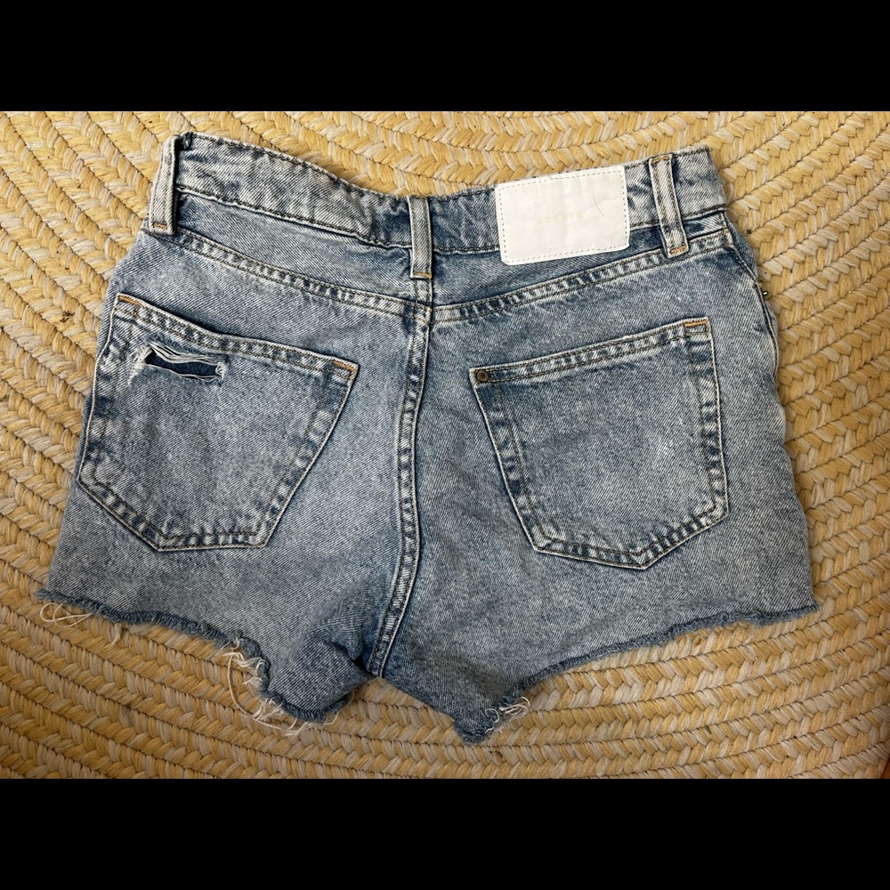 H&M Ripped Jean Shorts - Picture 3 of 5